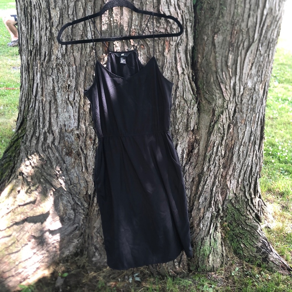 HM black dress